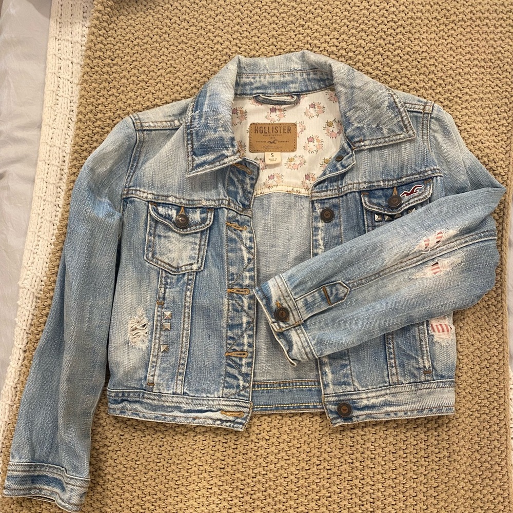 Hollister Cropped Jean Jacket